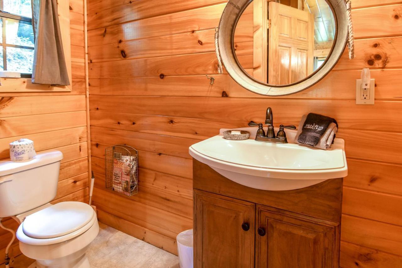 Permanent Vacation-Private Honeymoon Cabin With Hot Tub Sevierville Exterior foto